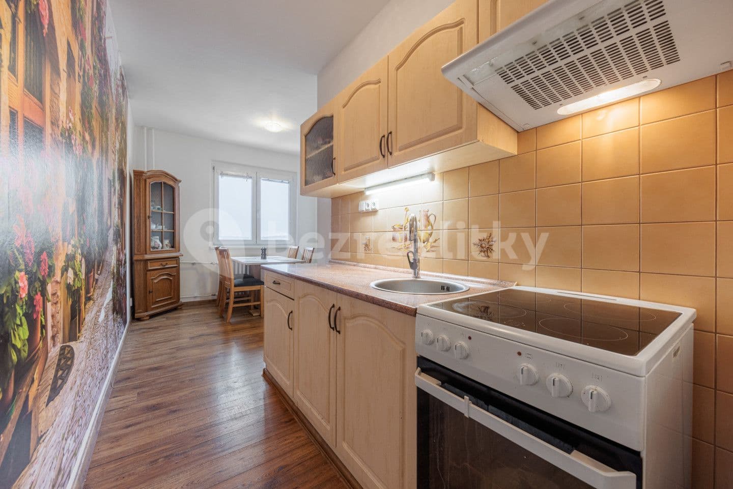 Prodej bytu 3+1 59 m², Západní, Karlovy Vary, Karlovarský kraj