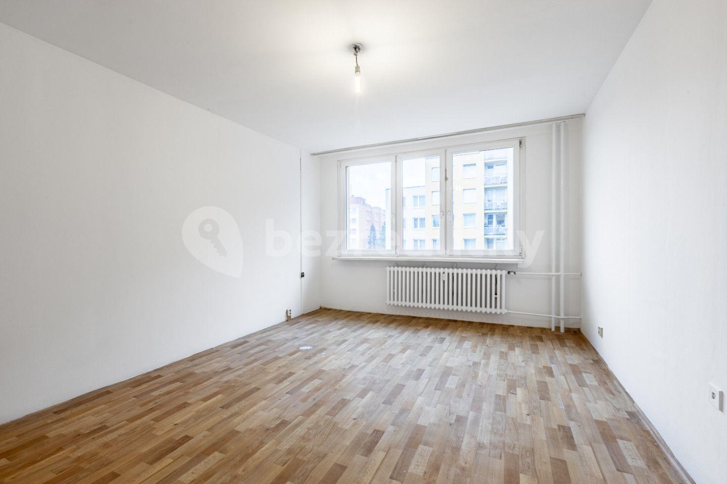 Prodej bytu 3+1 64 m², Za návsí, Praha, Praha
