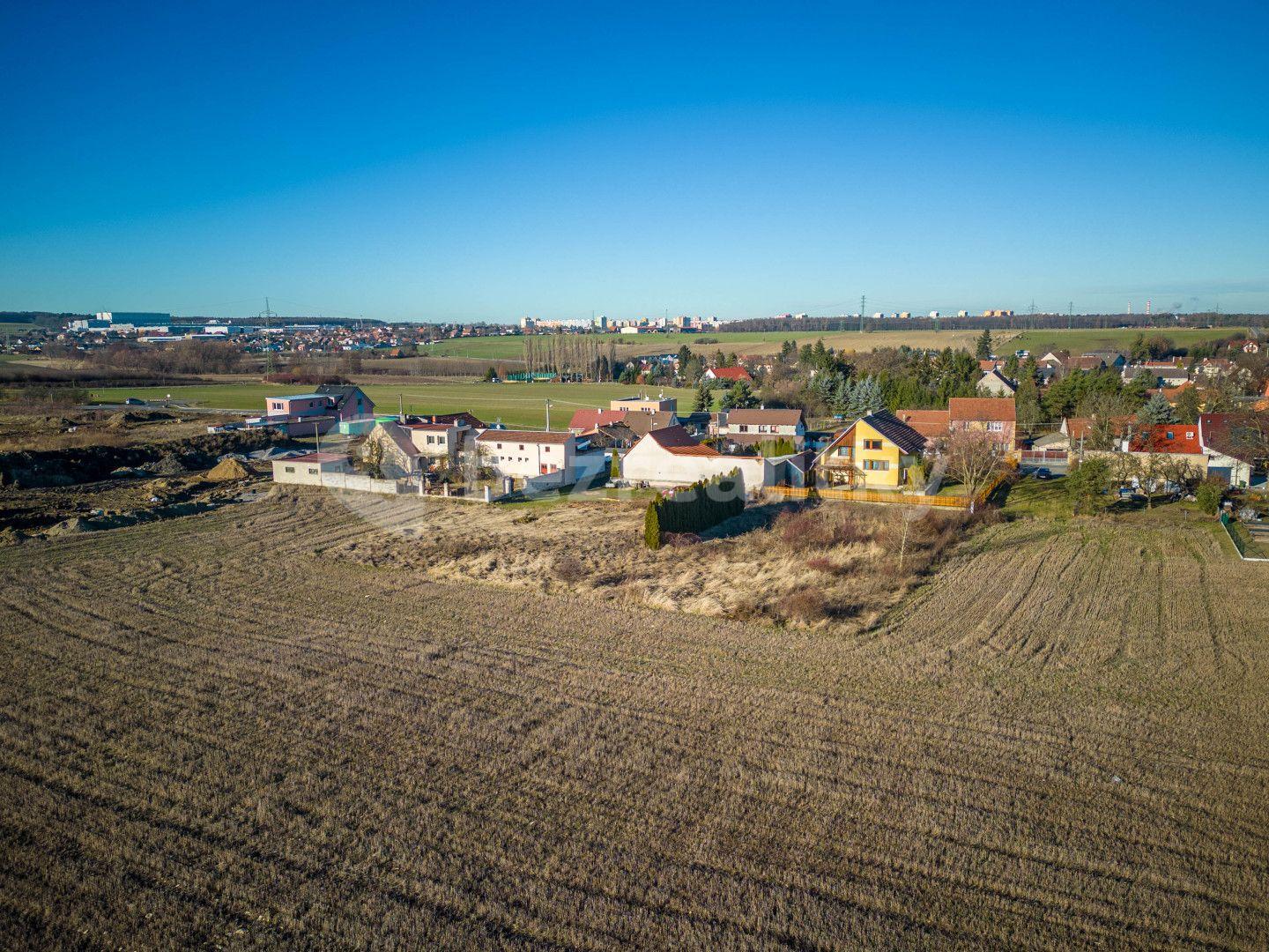 Prodej pozemku 800 m², Dolany, Středočeský kraj