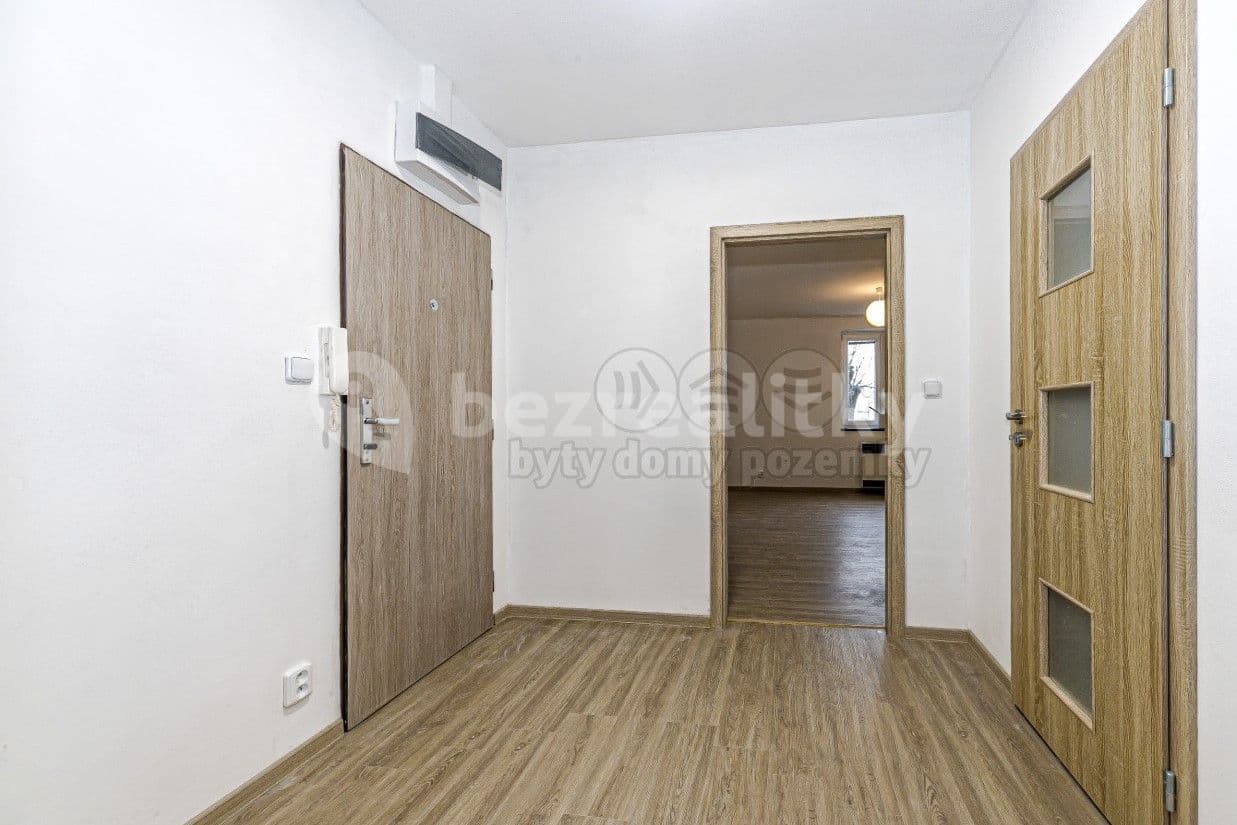 Prodej bytu 2+kk 40 m², U Borků, Kolín, Středočeský kraj