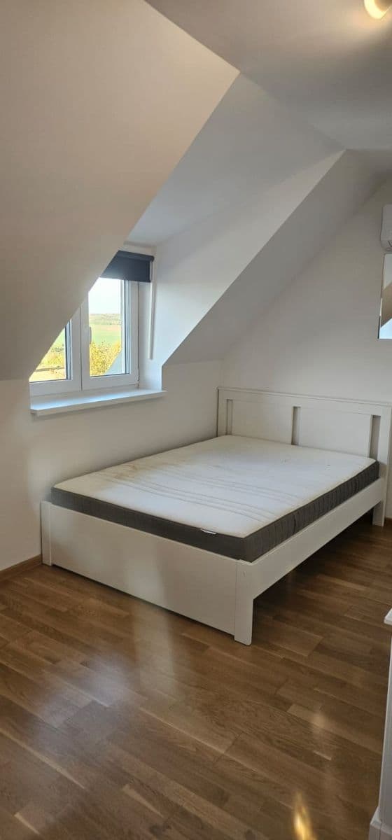 Pronájem bytu Garsoniéra 25 m², Sukova, Velké Přílepy, Středočeský kraj Pronájem bytu Garsoniéra 25 m², Sukova, Velké Přílepy, Středočeský kraj