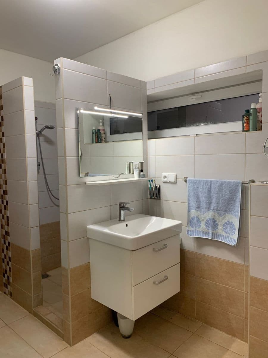 Prodej domu 100 m², pozemek 200 m², Hnojice, Olomoucký kraj Prodej domu 100 m², pozemek 200 m², Hnojice, Olomoucký kraj