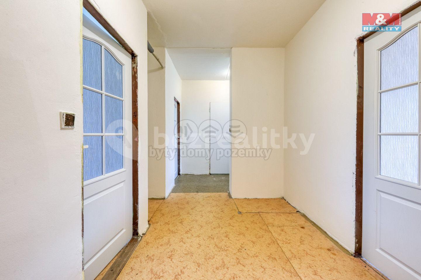 Prodej bytu 3+1 75 m², Bezvěrov, Plzeňský kraj