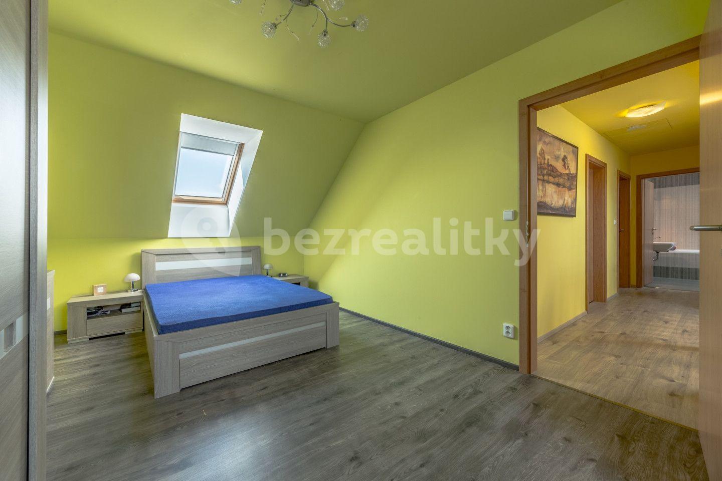 Prodej domu 117 m², pozemek 915 m², Petkovy, Středočeský kraj