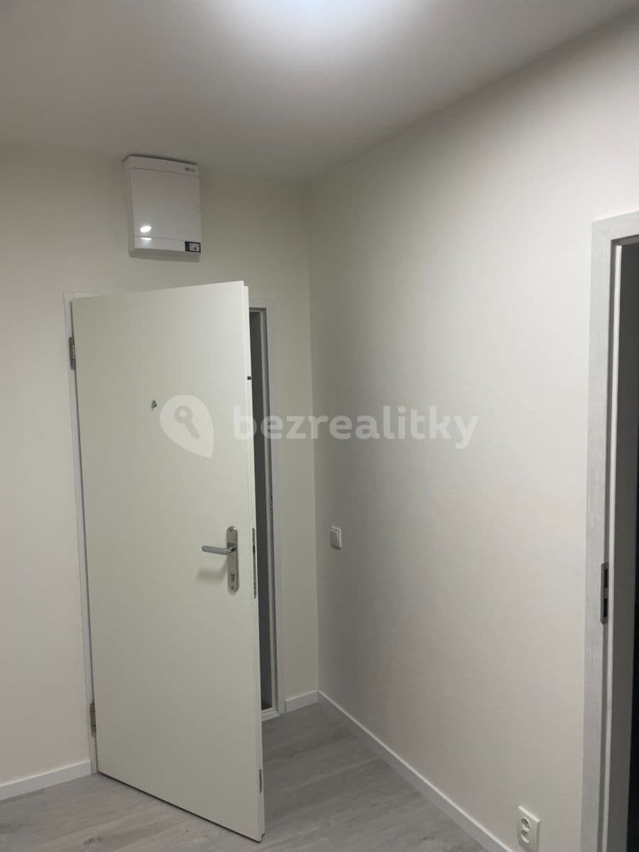 Pronájem bytu 3+kk 63 m², Kaplická, Praha, Praha Pronájem bytu 3+kk 63 m², Kaplická, Praha, Praha