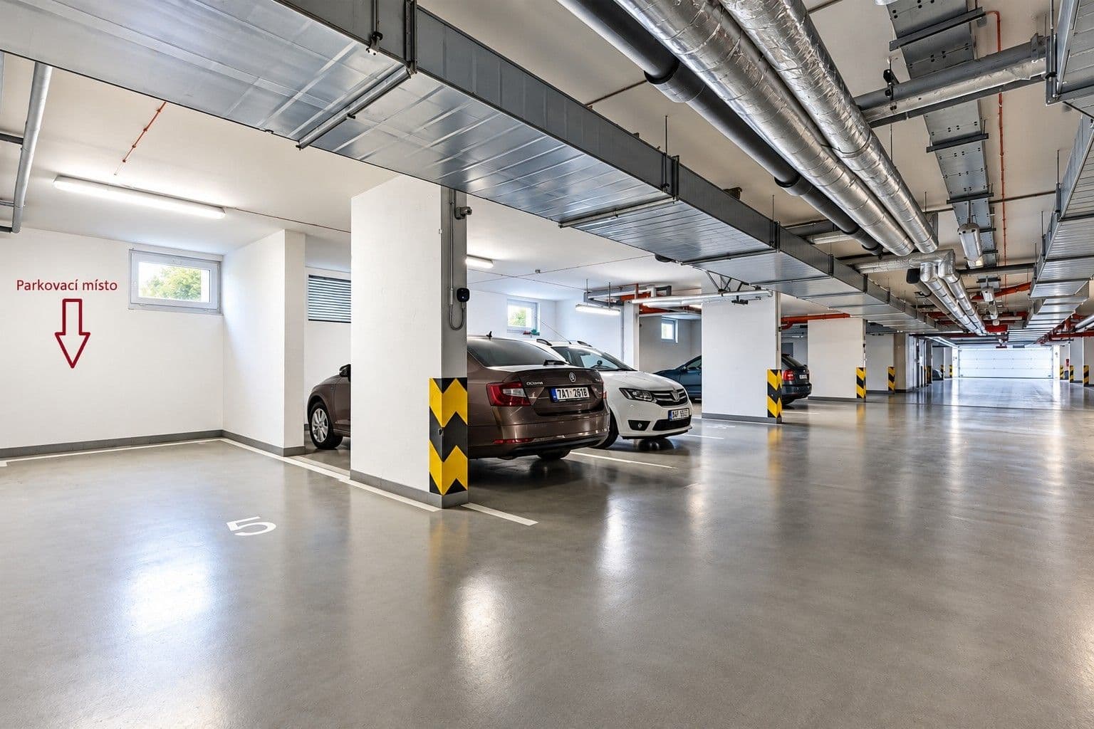 Pronájem garáže 15 m², Nademlejnská, Praha, Praha Pronájem garáže 15 m², Nademlejnská, Praha, Praha