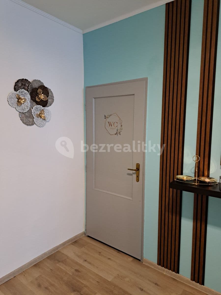 Pronájem nebytového prostoru 51 m², Budějovická, Tábor, Jihočeský kraj Pronájem nebytového prostoru 51 m², Budějovická, Tábor, Jihočeský kraj