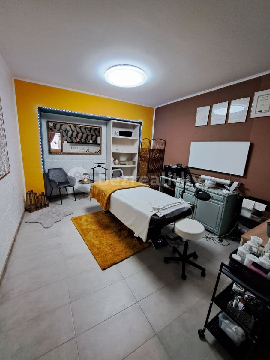 Pronájem nebytového prostoru 51 m², Budějovická, Tábor, Jihočeský kraj Pronájem nebytového prostoru 51 m², Budějovická, Tábor, Jihočeský kraj