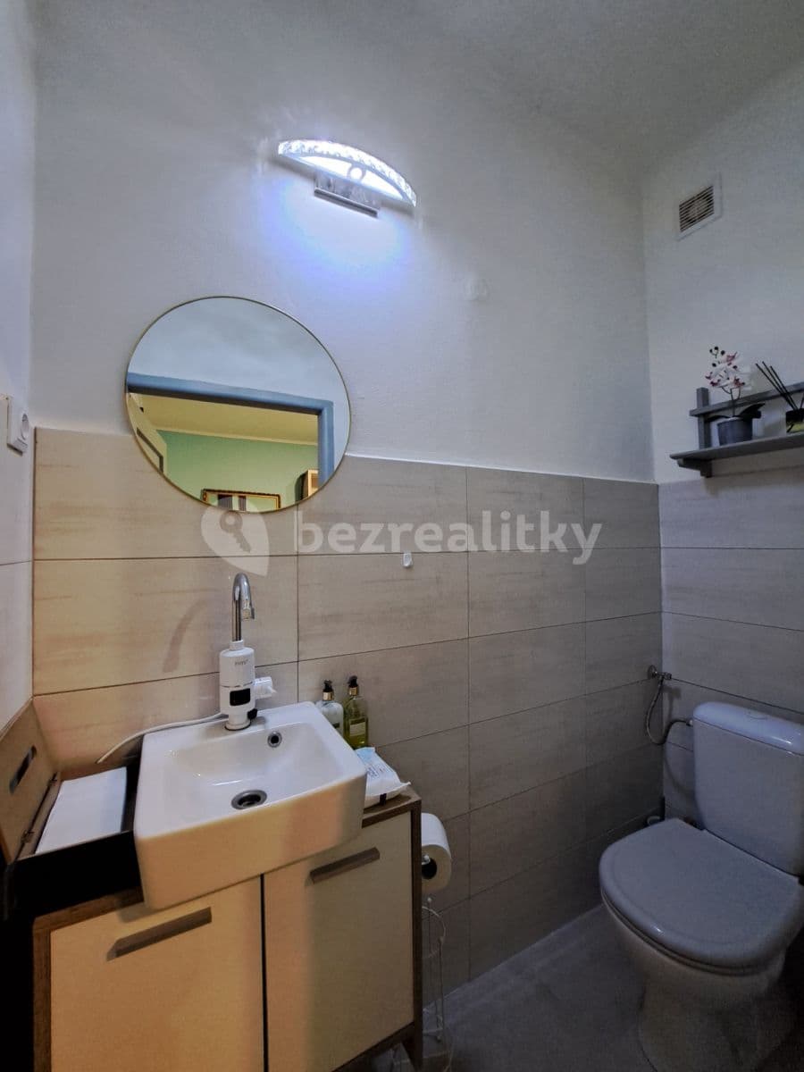 Pronájem nebytového prostoru 51 m², Budějovická, Tábor, Jihočeský kraj Pronájem nebytového prostoru 51 m², Budějovická, Tábor, Jihočeský kraj