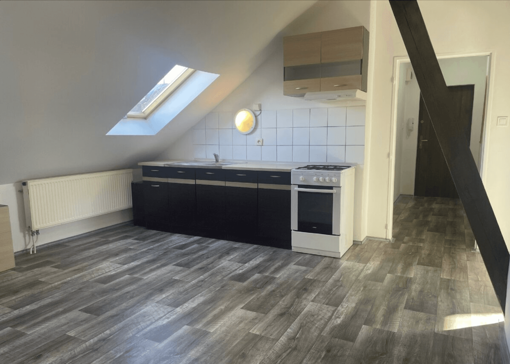 Pronájem bytu 3+kk 70 m², Školní, Chomutov, Ústecký kraj Pronájem bytu 3+kk 70 m², Školní, Chomutov, Ústecký kraj