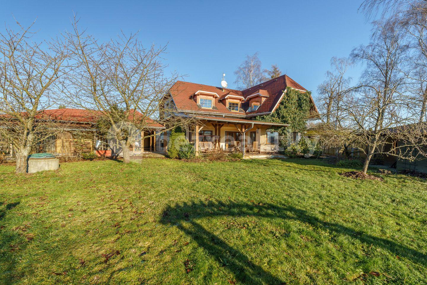 Prodej domu 244 m², pozemek 821 m², Hroznětín, Karlovarský kraj