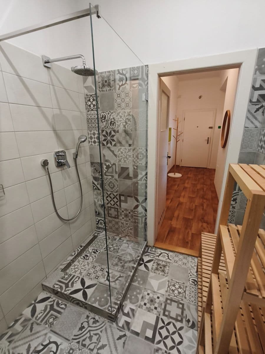 Pronájem bytu 2+kk 45 m², Podnásepní, Brno, Jihomoravský kraj Pronájem bytu 2+kk 45 m², Podnásepní, Brno, Jihomoravský kraj