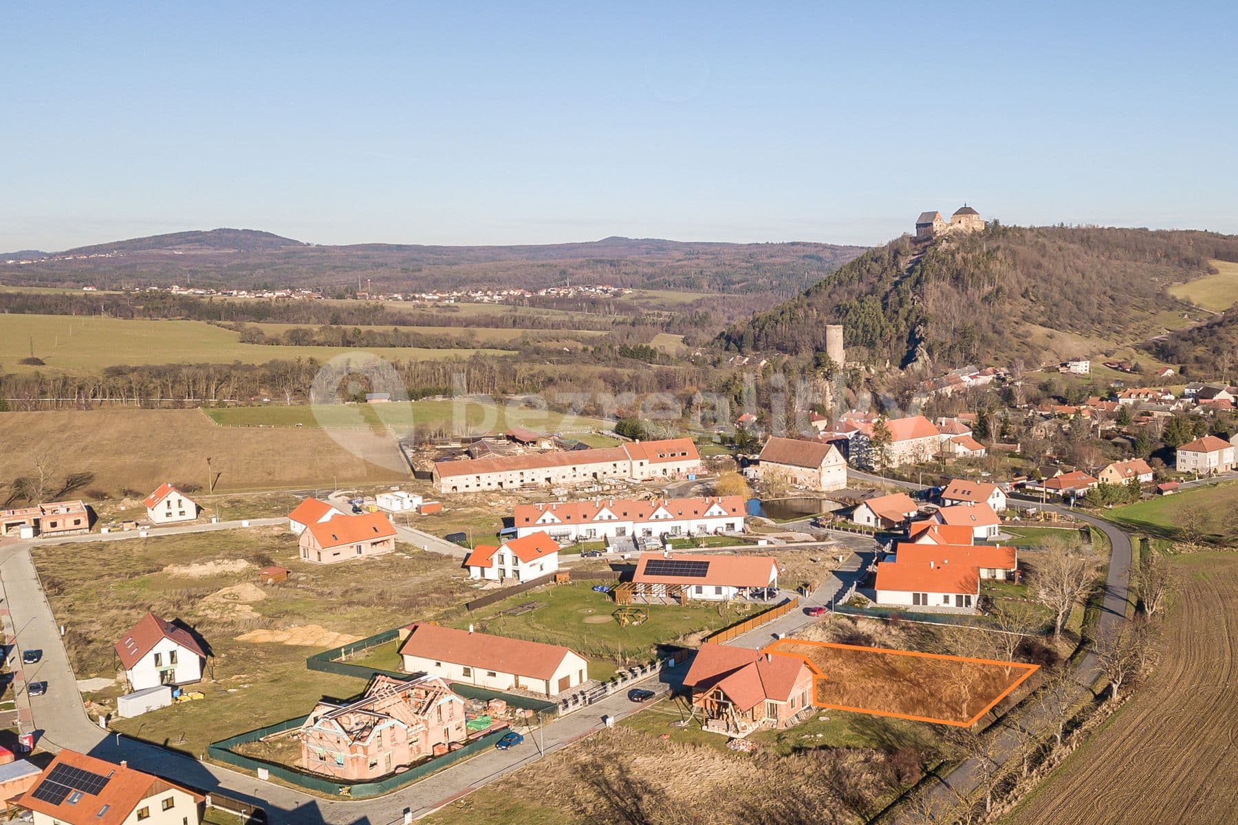 Prodej pozemku 989 m², Točník, Točník, Středočeský kraj