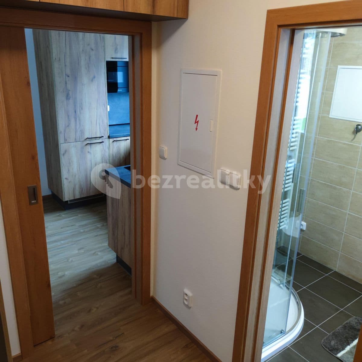 Pronájem bytu 1+1 34 m², Kařez, Plzeňský kraj Pronájem bytu 1+1 34 m², Kařez, Plzeňský kraj
