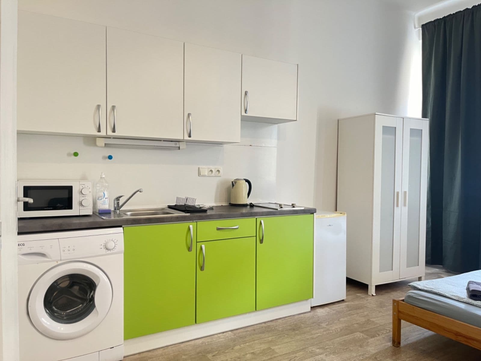 Pronájem bytu 1+kk 30 m², Víta Nejedlého, Praha, Praha Pronájem bytu 1+kk 30 m², Víta Nejedlého, Praha, Praha