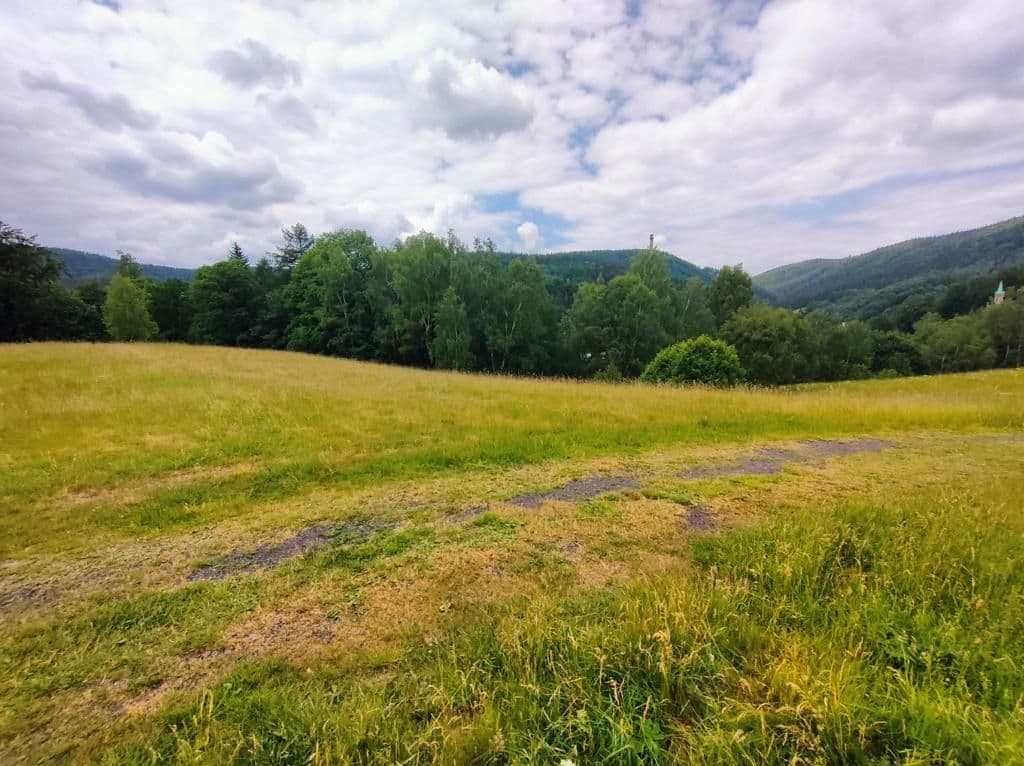 Prodej pozemku 2.377 m², Pustinská, Desná, Liberecký kraj Prodej pozemku 2.377 m², Pustinská, Desná, Liberecký kraj