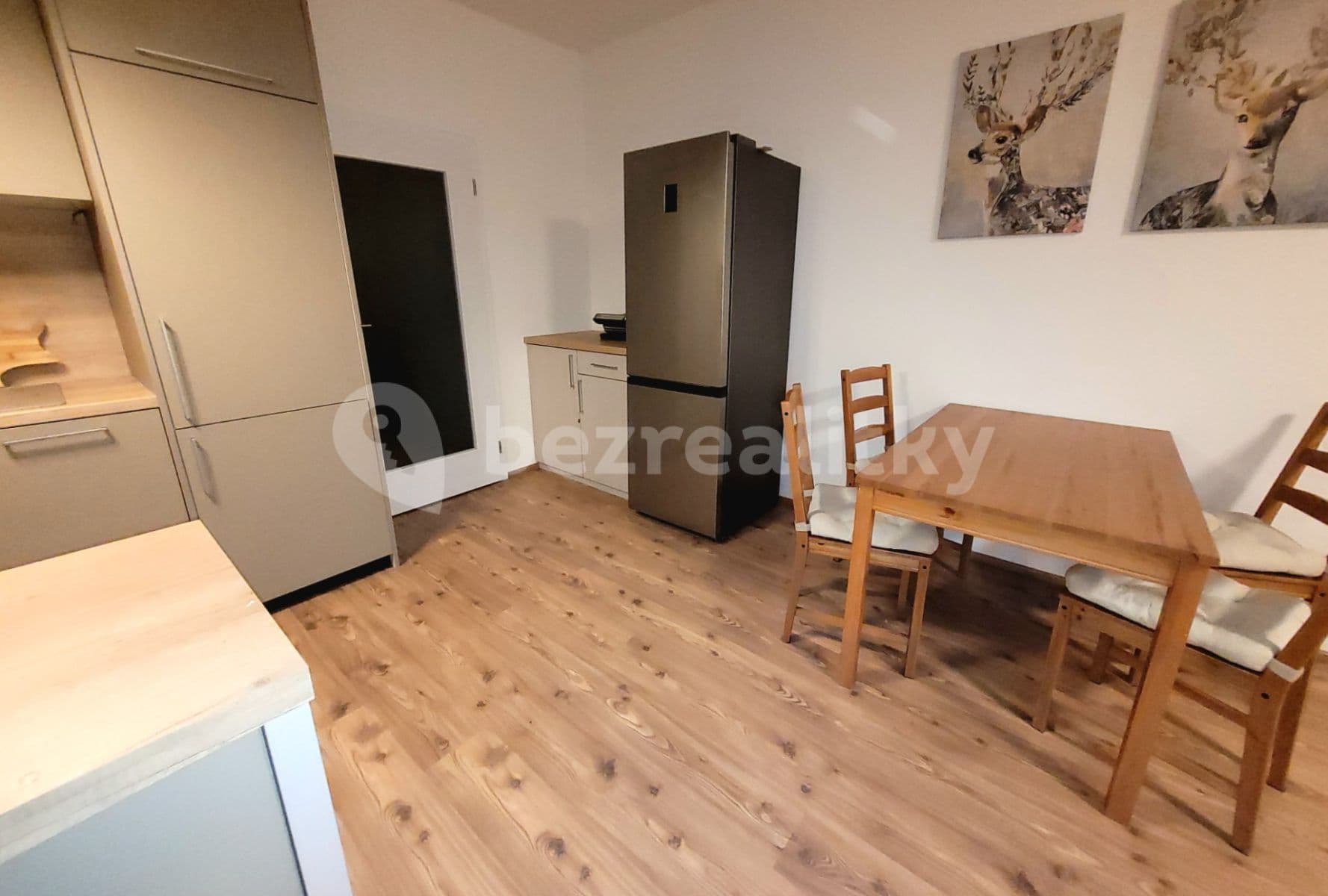 Pronájem bytu 3+kk 81 m², T. G. Masaryka, Horoměřice, Středočeský kraj Pronájem bytu 3+kk 81 m², T. G. Masaryka, Horoměřice, Středočeský kraj