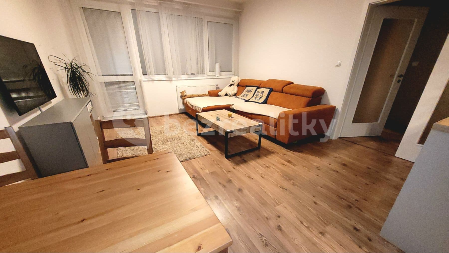 Pronájem bytu 3+kk 81 m², T. G. Masaryka, Horoměřice, Středočeský kraj Pronájem bytu 3+kk 81 m², T. G. Masaryka, Horoměřice, Středočeský kraj