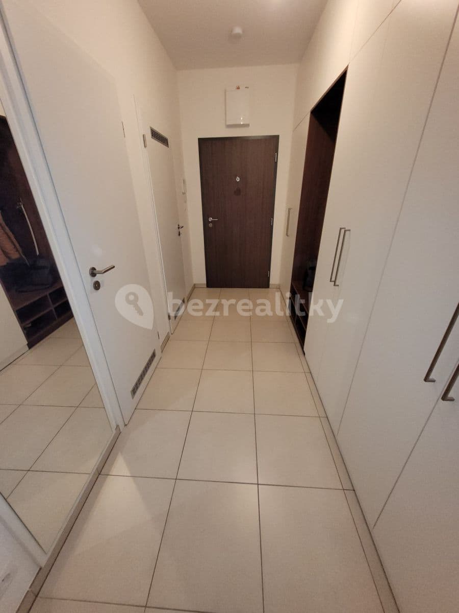 Pronájem bytu 3+kk 81 m², T. G. Masaryka, Horoměřice, Středočeský kraj Pronájem bytu 3+kk 81 m², T. G. Masaryka, Horoměřice, Středočeský kraj