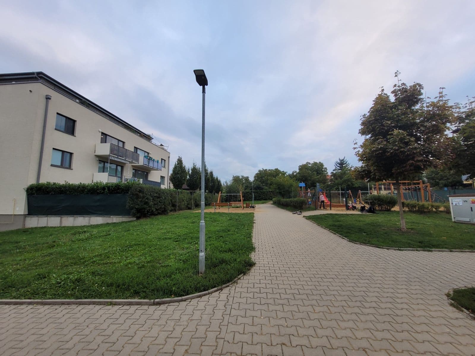 Pronájem bytu 3+kk 81 m², T. G. Masaryka, Horoměřice, Středočeský kraj Pronájem bytu 3+kk 81 m², T. G. Masaryka, Horoměřice, Středočeský kraj