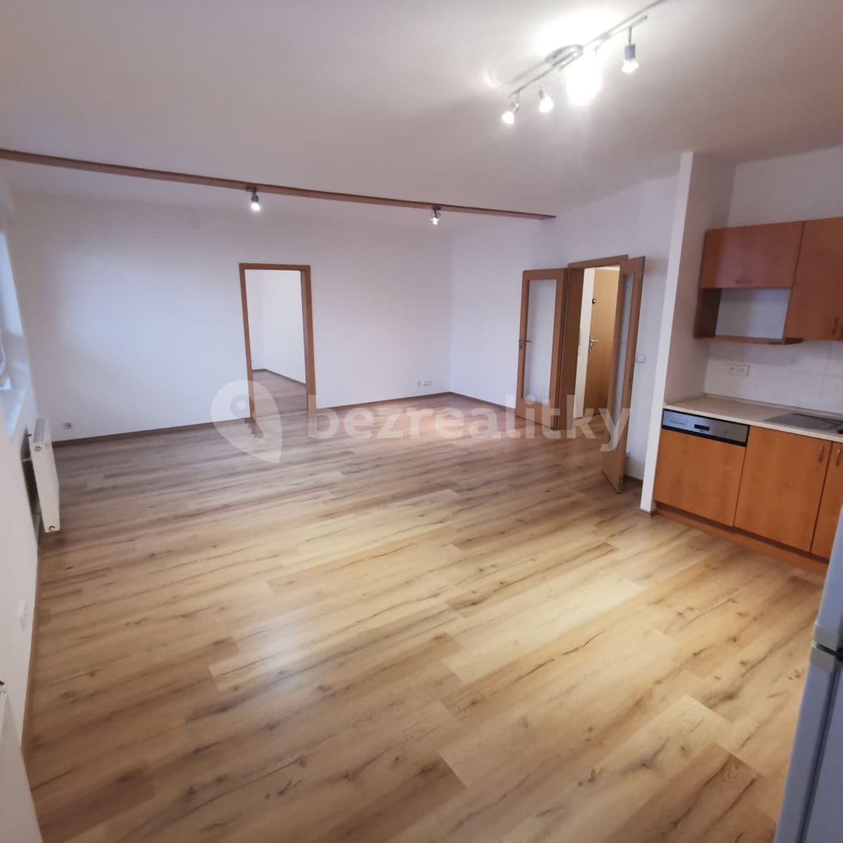 Pronájem bytu 3+kk 83 m², Bartošova, Zlín, Zlínský kraj Pronájem bytu 3+kk 83 m², Bartošova, Zlín, Zlínský kraj
