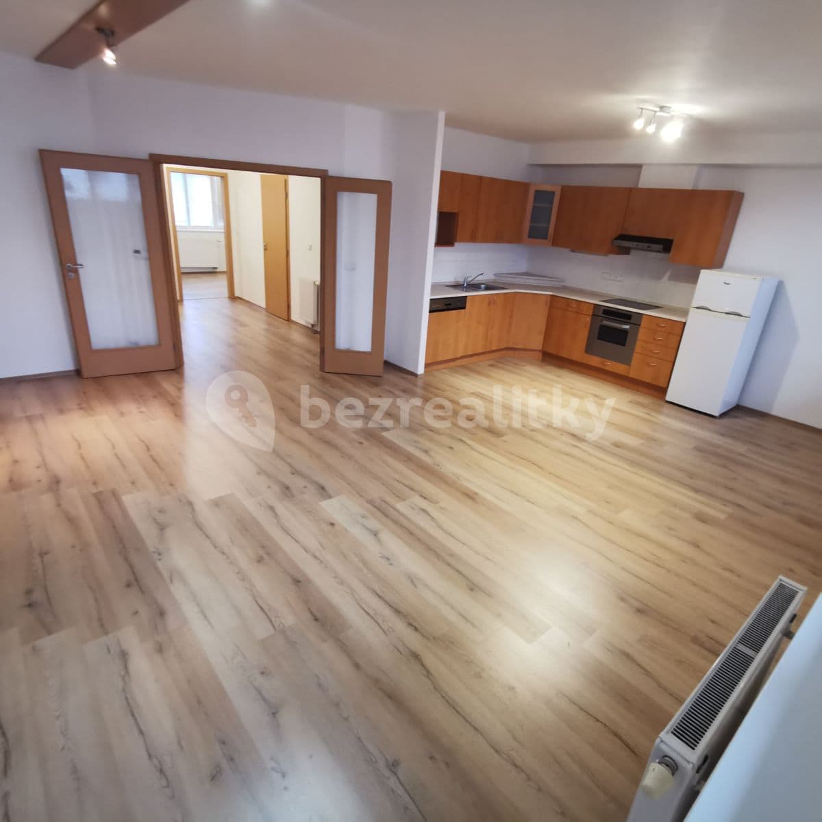 Pronájem bytu 3+kk 83 m², Bartošova, Zlín, Zlínský kraj Pronájem bytu 3+kk 83 m², Bartošova, Zlín, Zlínský kraj