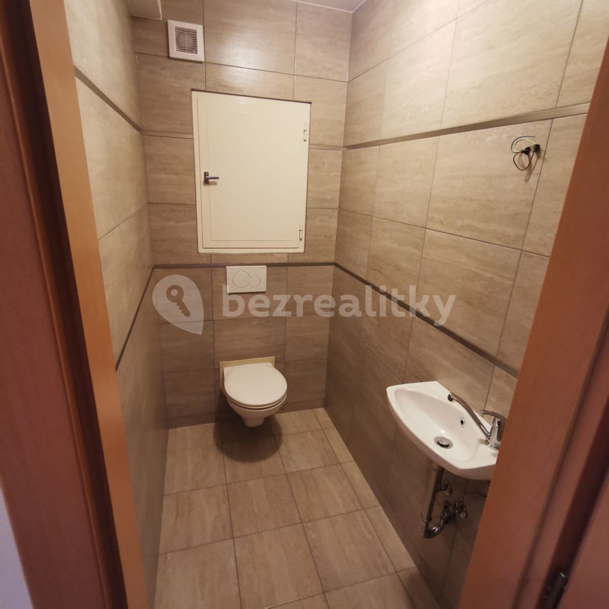 Pronájem bytu 3+kk 83 m², Bartošova, Zlín, Zlínský kraj Pronájem bytu 3+kk 83 m², Bartošova, Zlín, Zlínský kraj