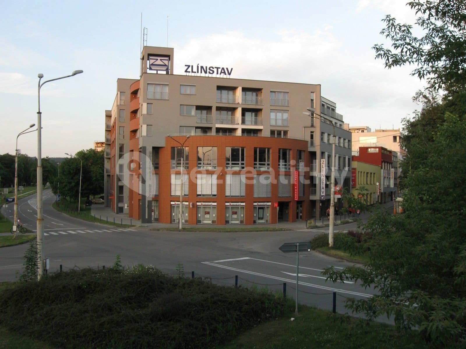 Pronájem bytu 3+kk 83 m², Bartošova, Zlín, Zlínský kraj Pronájem bytu 3+kk 83 m², Bartošova, Zlín, Zlínský kraj