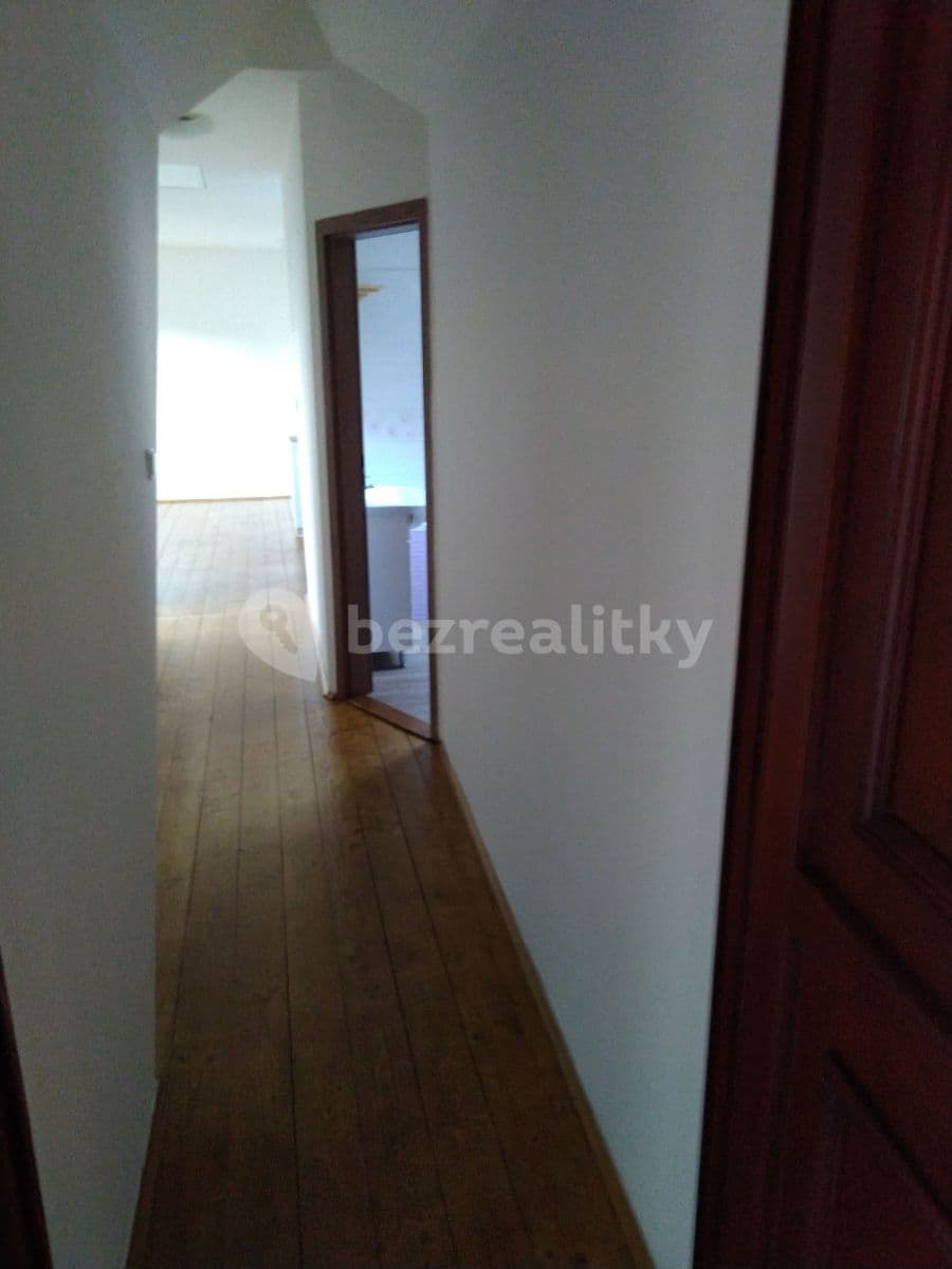 Pronájem bytu 2+kk 46 m², Kynského, Slaný, Středočeský kraj Pronájem bytu 2+kk 46 m², Kynského, Slaný, Středočeský kraj