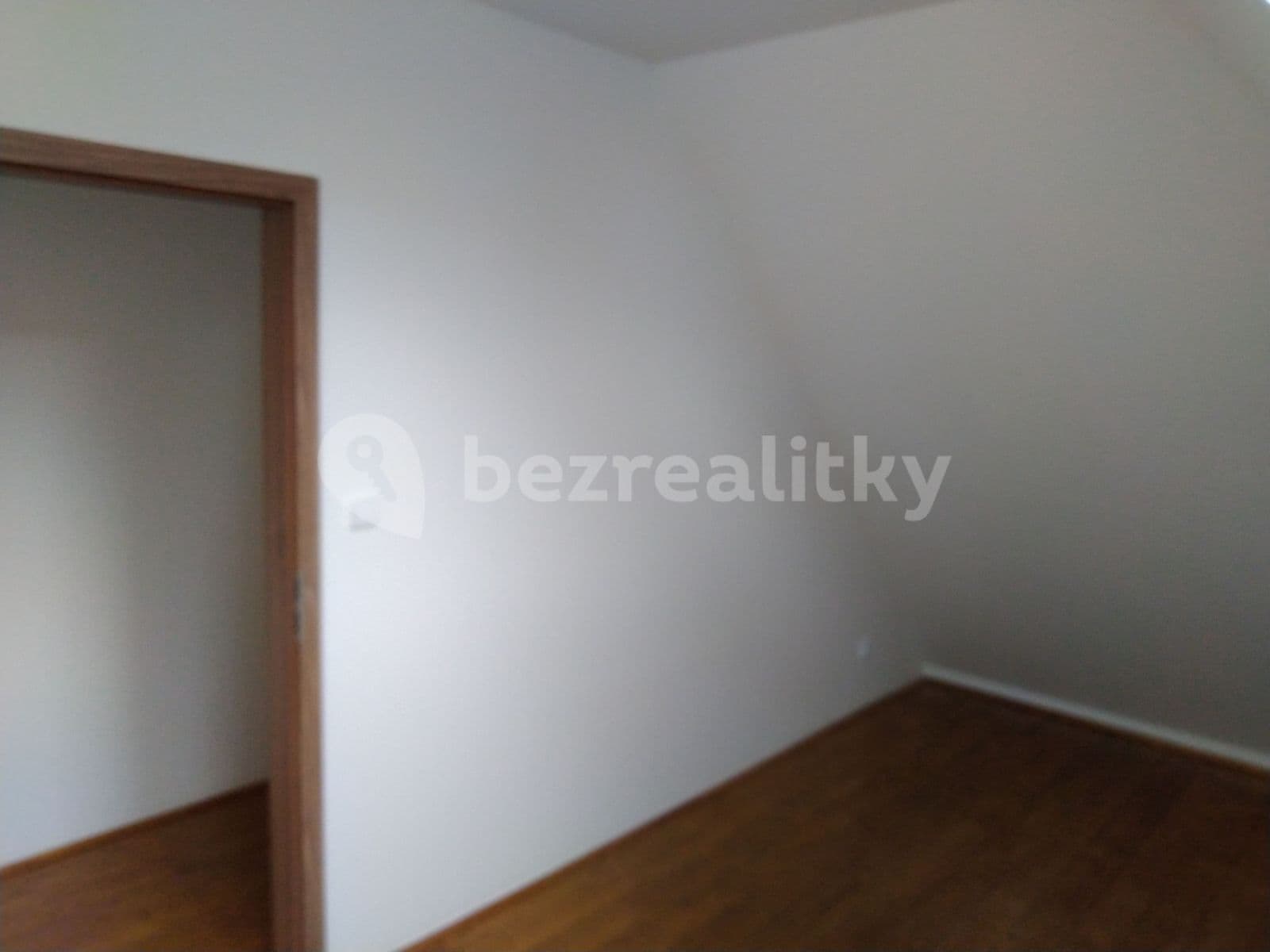 Pronájem bytu 2+kk 46 m², Kynského, Slaný, Středočeský kraj Pronájem bytu 2+kk 46 m², Kynského, Slaný, Středočeský kraj