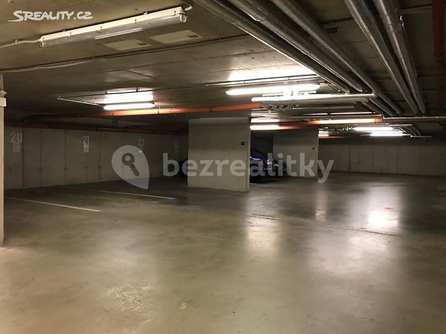 Pronájem garáže 15 m², Mladých Běchovic, Praha, Praha Pronájem garáže 15 m², Mladých Běchovic, Praha, Praha