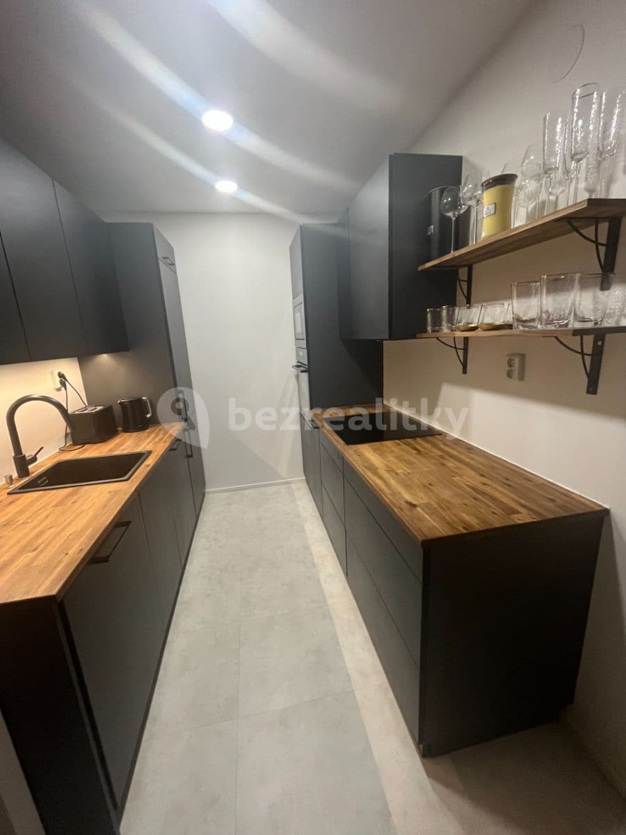 Pronájem bytu 2+kk 42 m², Kupeckého, Praha, Praha Pronájem bytu 2+kk 42 m², Kupeckého, Praha, Praha