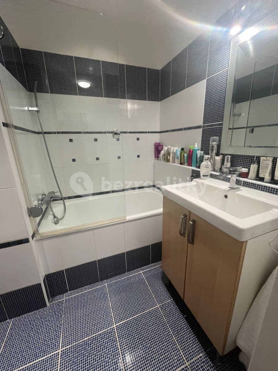 Pronájem bytu 2+kk 42 m², Kupeckého, Praha, Praha Pronájem bytu 2+kk 42 m², Kupeckého, Praha, Praha