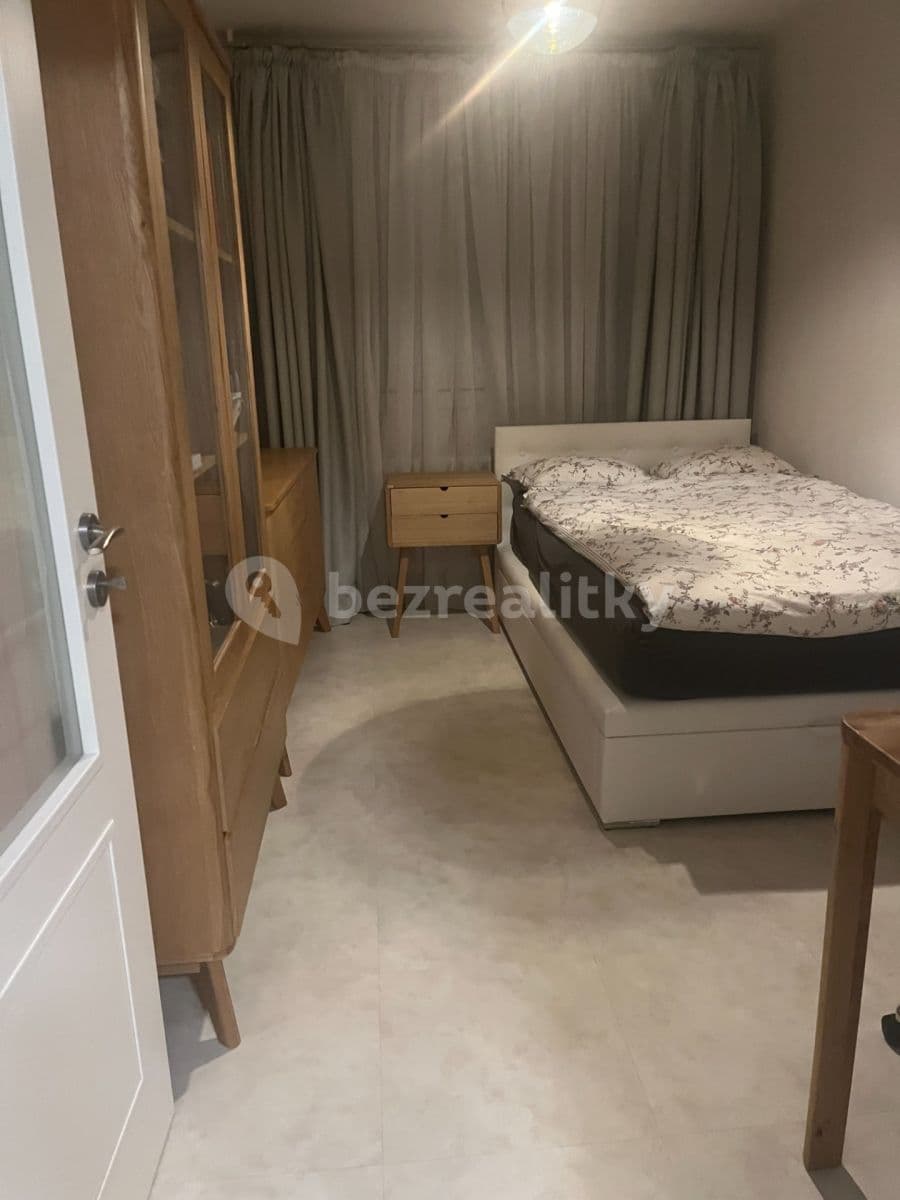 Pronájem bytu 2+kk 42 m², Kupeckého, Praha, Praha Pronájem bytu 2+kk 42 m², Kupeckého, Praha, Praha