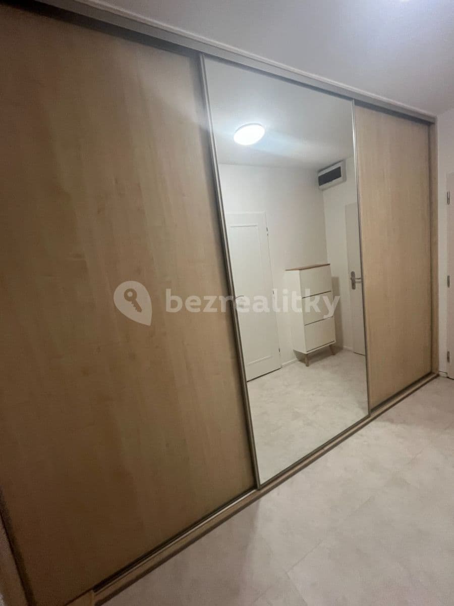 Pronájem bytu 2+kk 42 m², Kupeckého, Praha, Praha Pronájem bytu 2+kk 42 m², Kupeckého, Praha, Praha