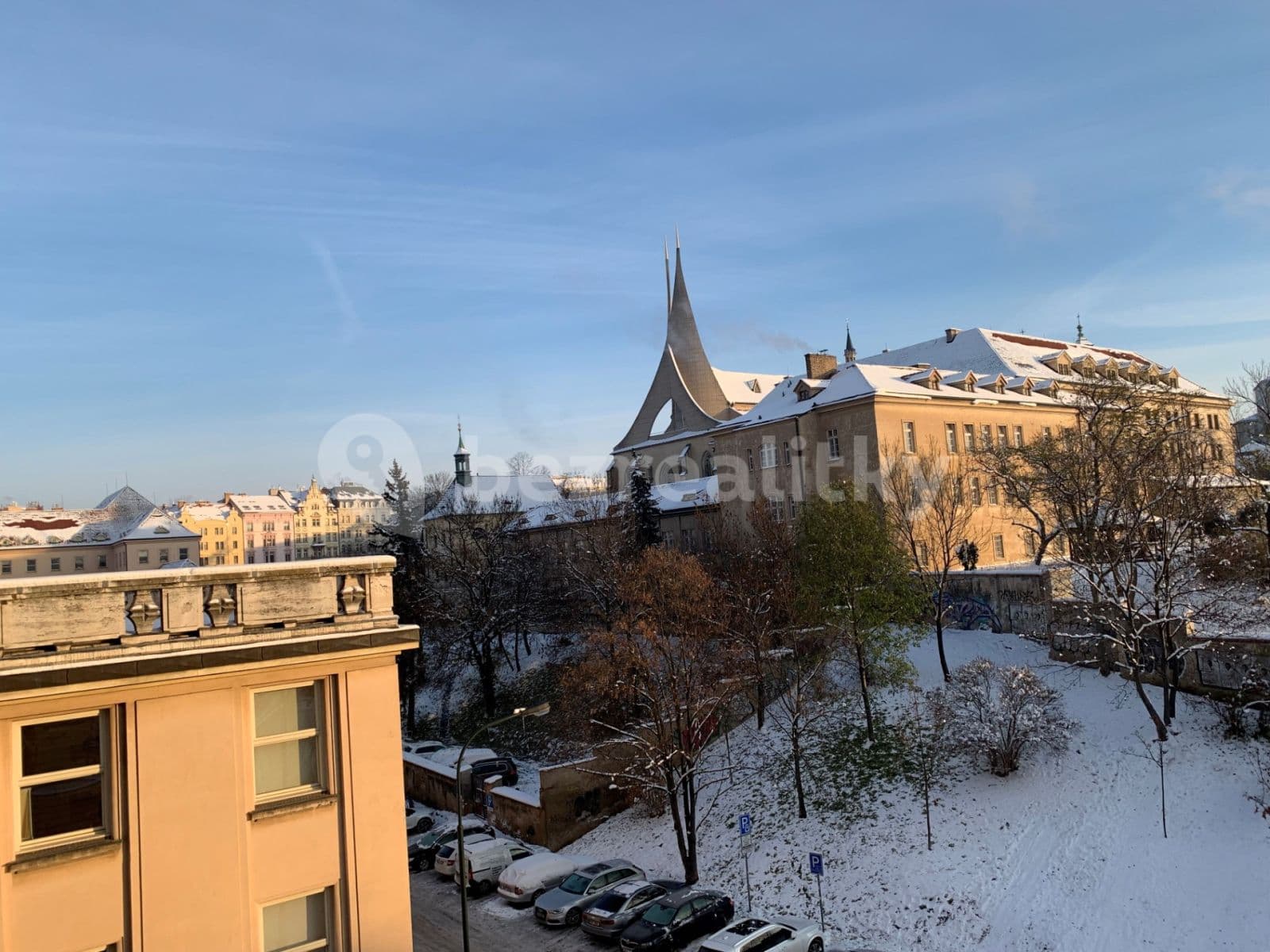 Pronájem bytu 2+kk 48 m², Na Poříčním právu, Praha, Praha Pronájem bytu 2+kk 48 m², Na Poříčním právu, Praha, Praha