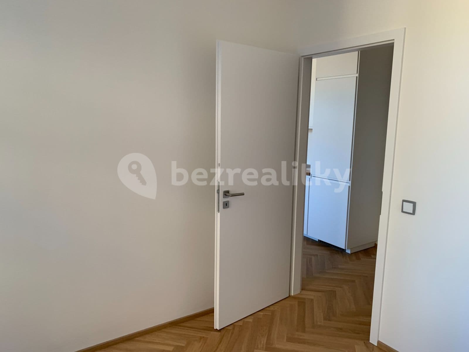 Pronájem bytu 2+kk 48 m², Na Poříčním právu, Praha, Praha Pronájem bytu 2+kk 48 m², Na Poříčním právu, Praha, Praha