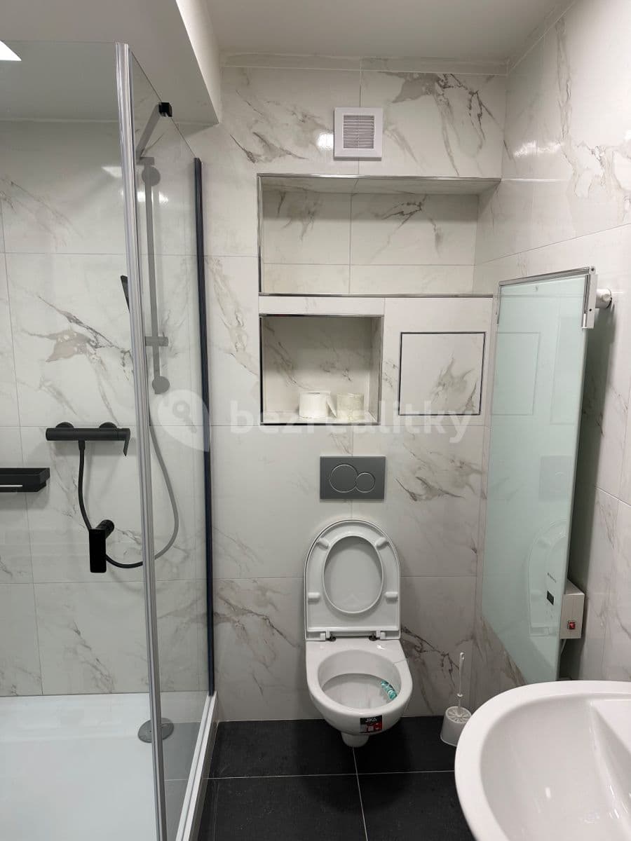 Pronájem bytu 2+kk 39 m², Michelská, Praha, Praha Pronájem bytu 2+kk 39 m², Michelská, Praha, Praha