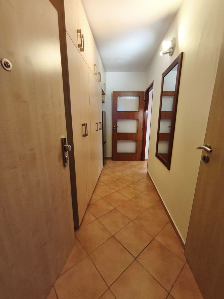 Pronájem bytu 2+kk 46 m², Kmochova, Hostivice, Středočeský kraj Pronájem bytu 2+kk 46 m², Kmochova, Hostivice, Středočeský kraj