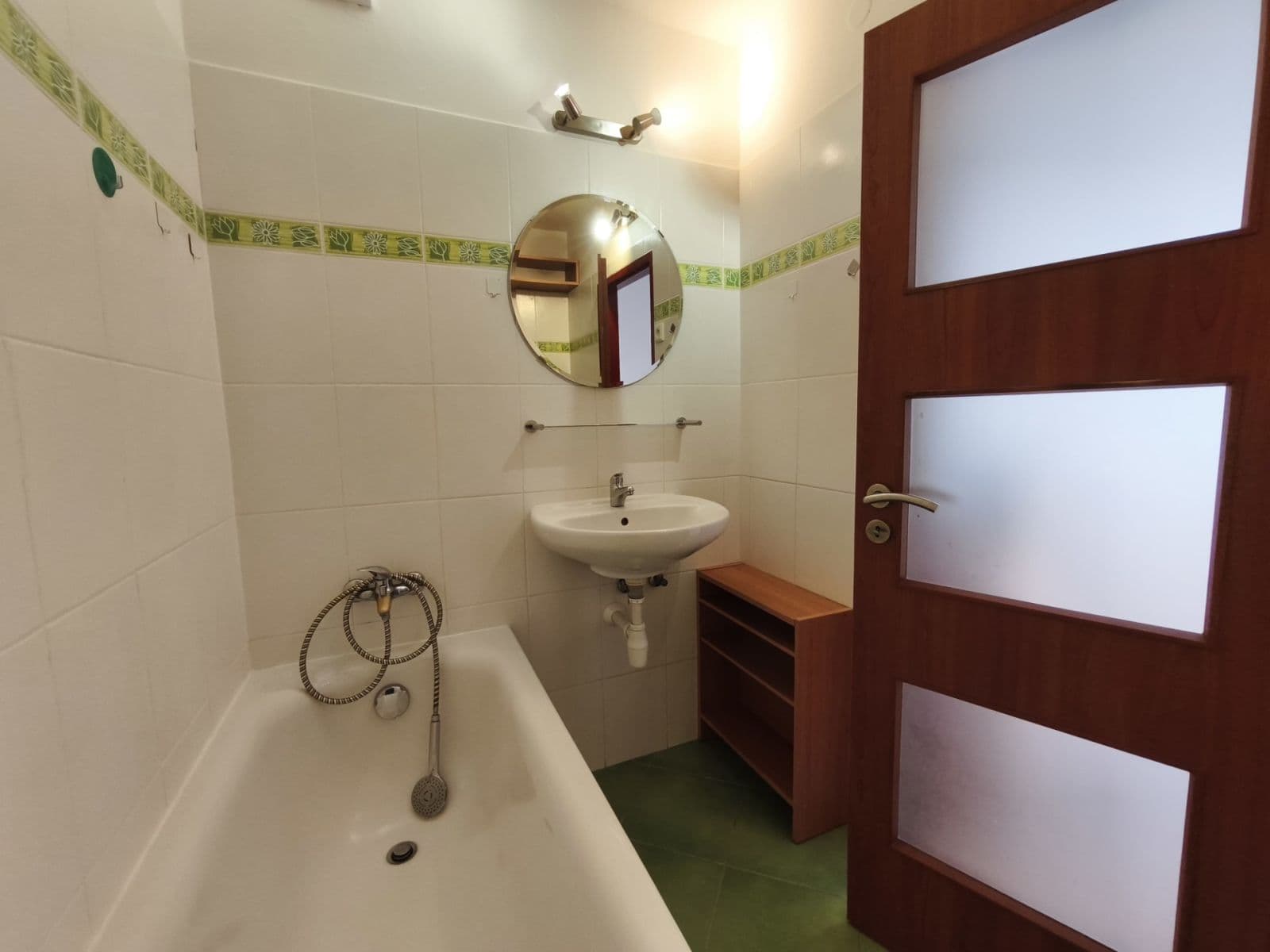 Pronájem bytu 2+kk 46 m², Kmochova, Hostivice, Středočeský kraj Pronájem bytu 2+kk 46 m², Kmochova, Hostivice, Středočeský kraj