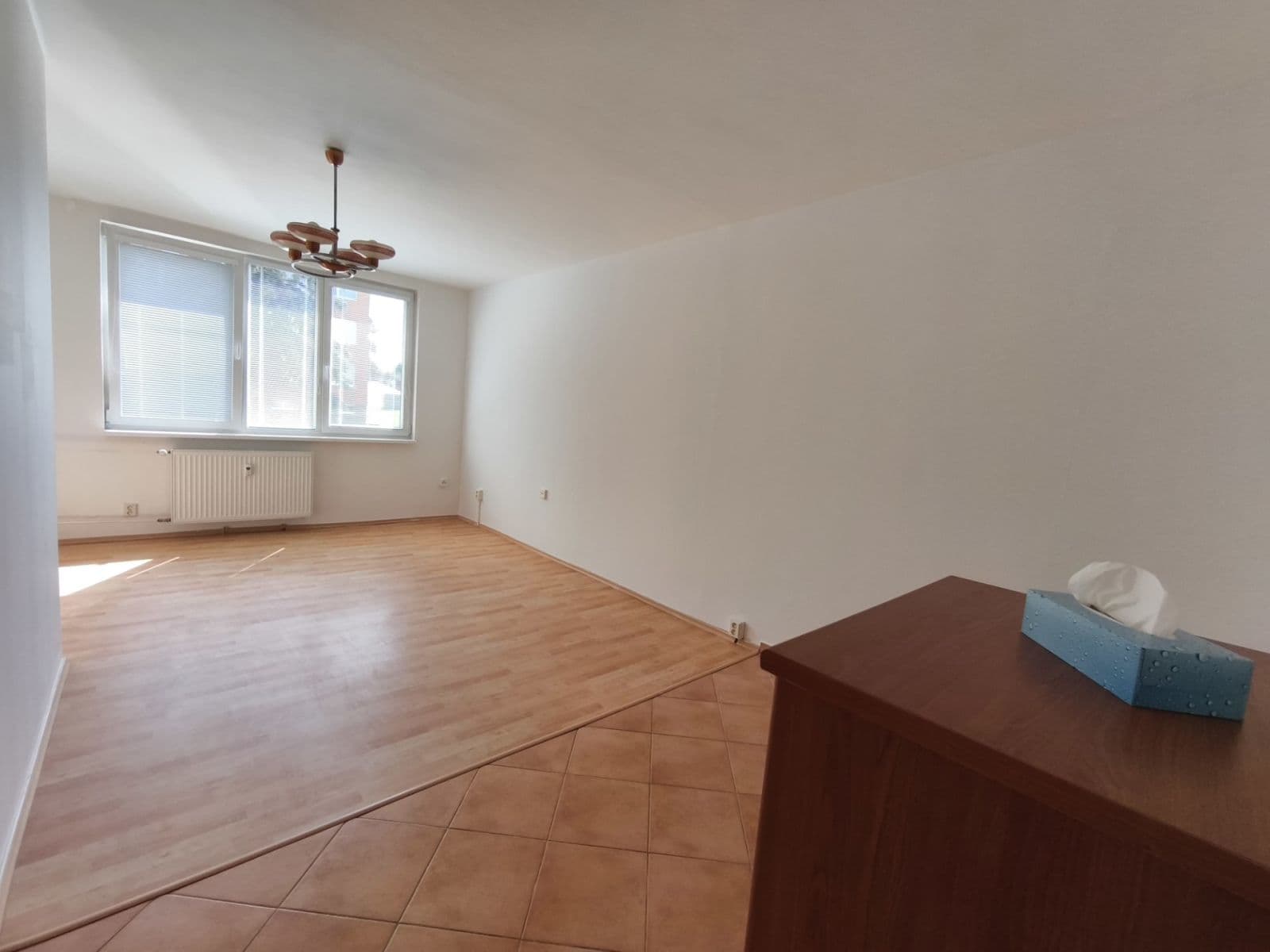 Pronájem bytu 2+kk 46 m², Kmochova, Hostivice, Středočeský kraj Pronájem bytu 2+kk 46 m², Kmochova, Hostivice, Středočeský kraj