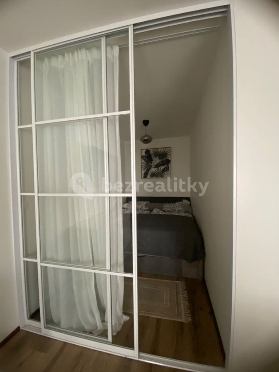 Pronájem bytu 1+kk 42 m², Miroslava Hajna, Praha, Praha Pronájem bytu 1+kk 42 m², Miroslava Hajna, Praha, Praha