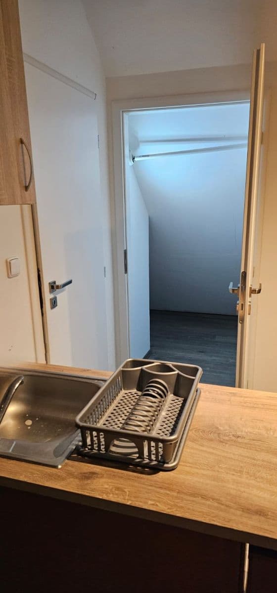 Pronájem bytu Garsoniéra 25 m², Sukova, Velké Přílepy, Středočeský kraj Pronájem bytu Garsoniéra 25 m², Sukova, Velké Přílepy, Středočeský kraj