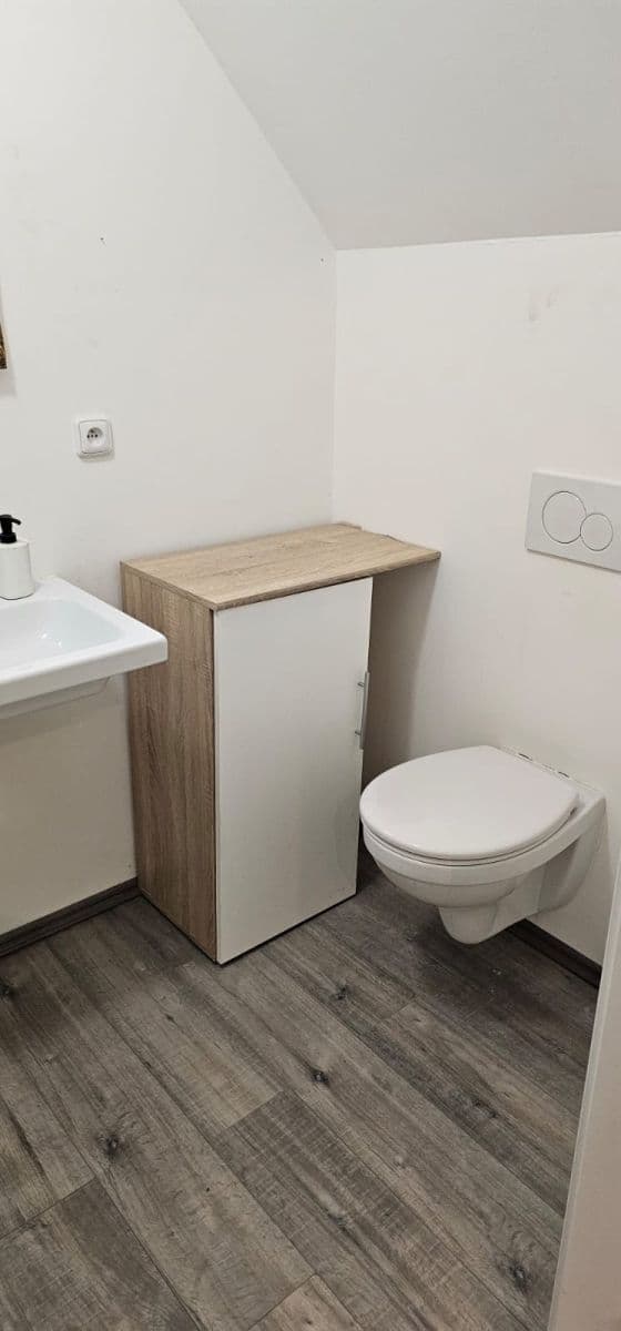 Pronájem bytu Garsoniéra 25 m², Sukova, Velké Přílepy, Středočeský kraj Pronájem bytu Garsoniéra 25 m², Sukova, Velké Přílepy, Středočeský kraj