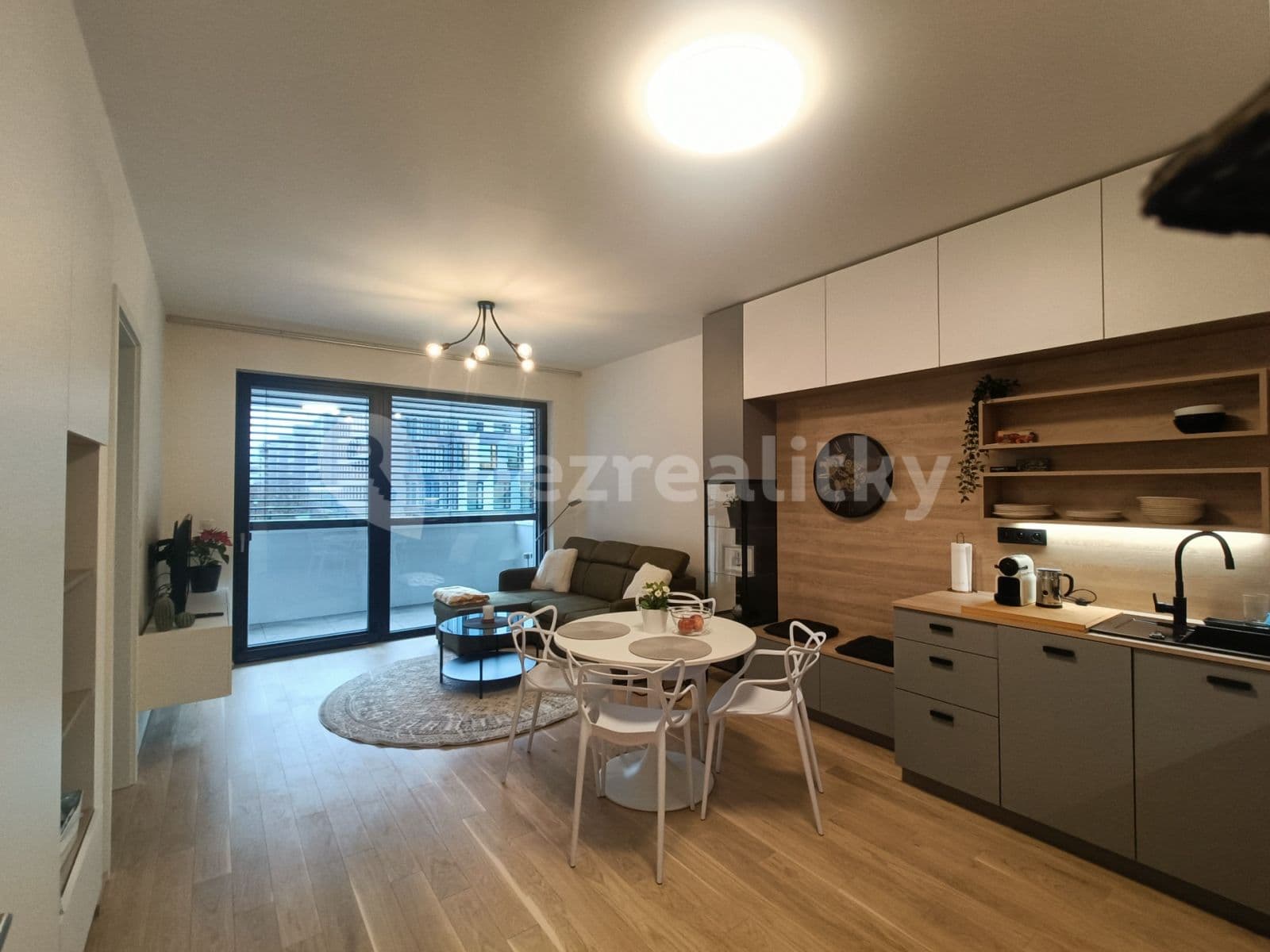 Pronájem bytu 2+kk 54 m², V Přístavu, Praha, Praha Pronájem bytu 2+kk 54 m², V Přístavu, Praha, Praha