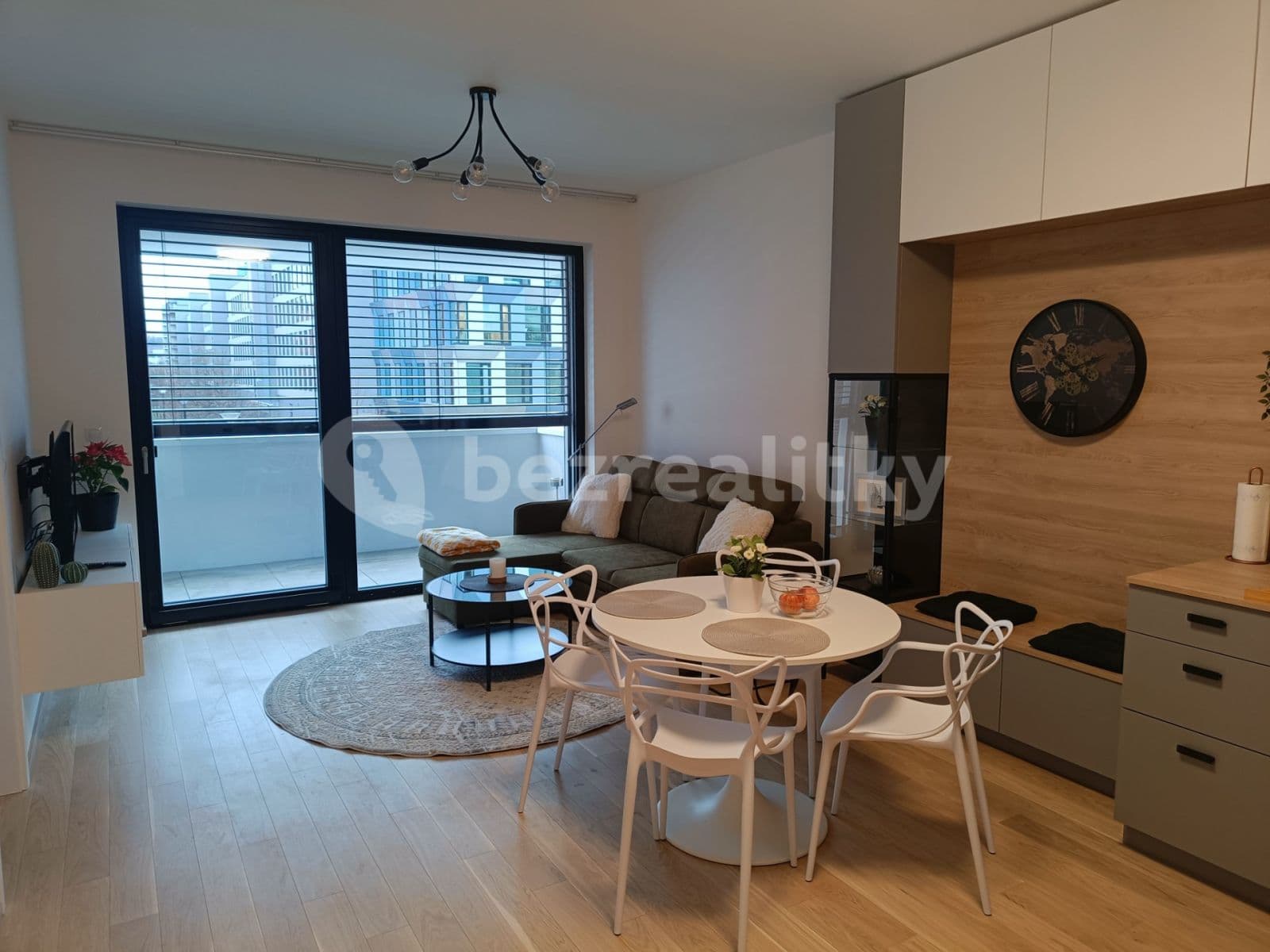 Pronájem bytu 2+kk 54 m², V Přístavu, Praha, Praha Pronájem bytu 2+kk 54 m², V Přístavu, Praha, Praha