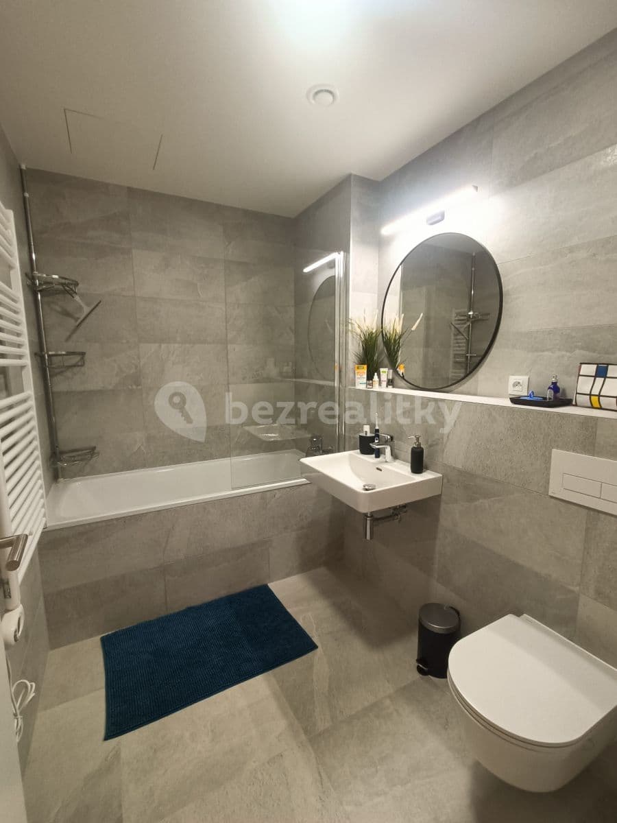 Pronájem bytu 2+kk 54 m², V Přístavu, Praha, Praha Pronájem bytu 2+kk 54 m², V Přístavu, Praha, Praha