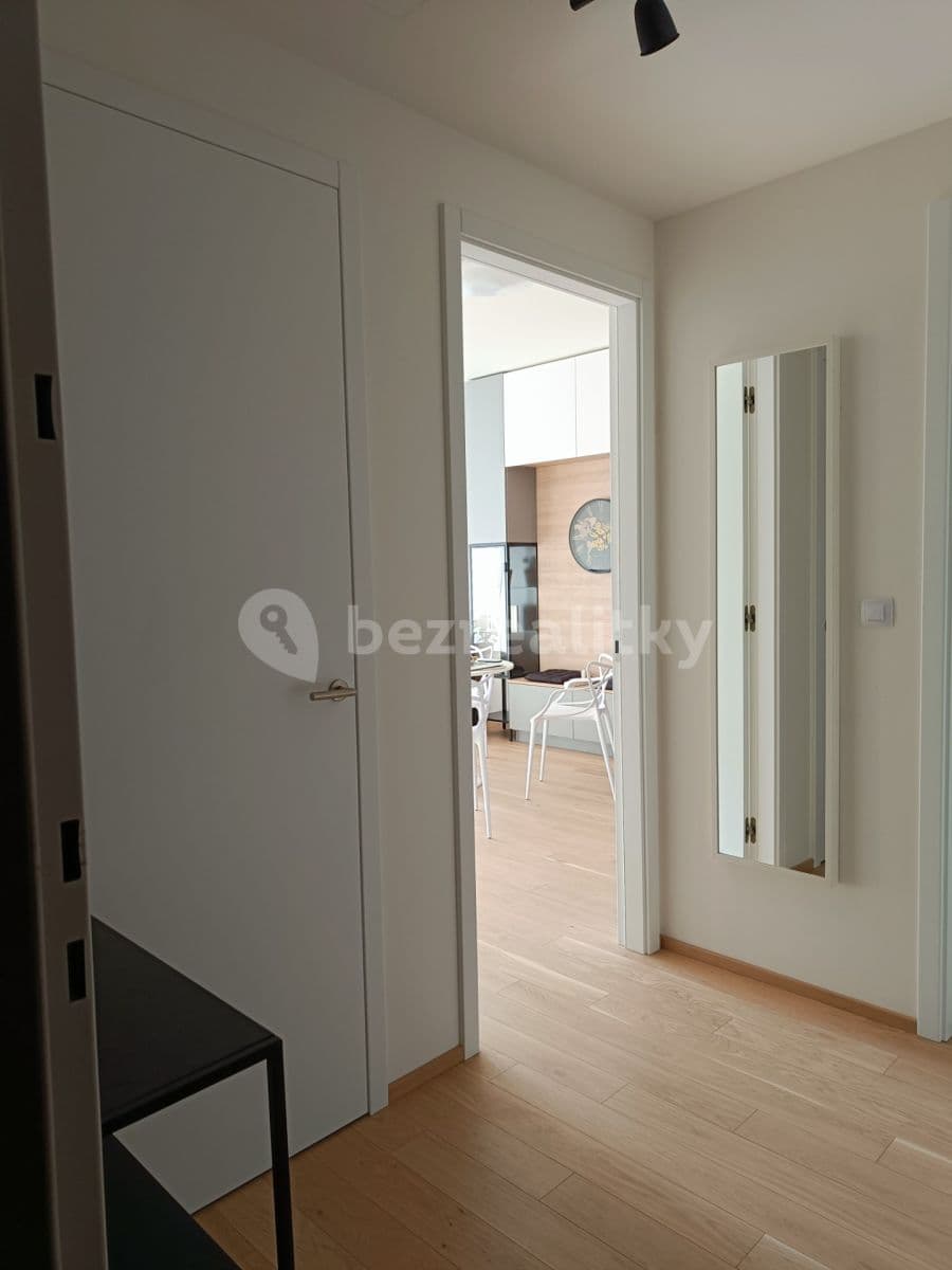 Pronájem bytu 2+kk 54 m², V Přístavu, Praha, Praha Pronájem bytu 2+kk 54 m², V Přístavu, Praha, Praha