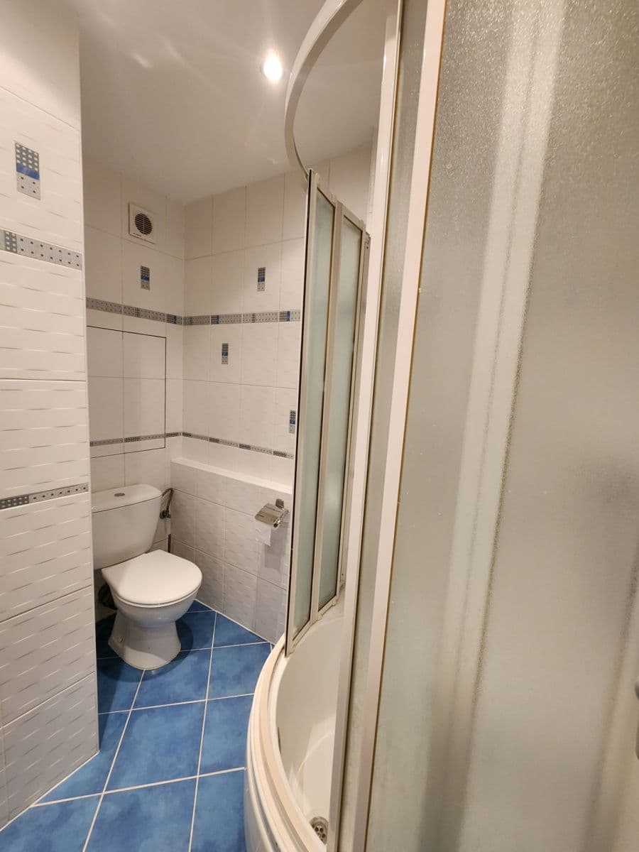 Pronájem bytu 1+kk 32 m², Neapolská, Praha, Praha Pronájem bytu 1+kk 32 m², Neapolská, Praha, Praha