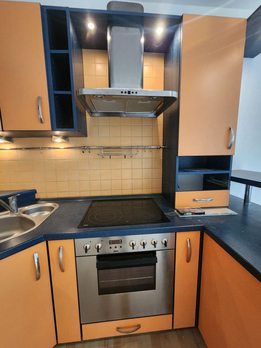 Pronájem bytu 1+kk 32 m², Neapolská, Praha, Praha Pronájem bytu 1+kk 32 m², Neapolská, Praha, Praha